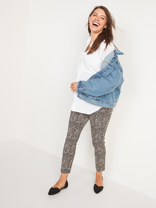 Image number 3 showing, Maternity Full Panel Pixie Printed Ankle Pants