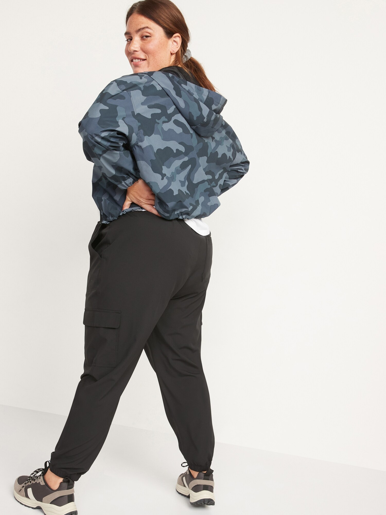 old navy cargo jogger pants