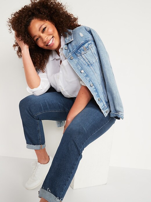 Image number 3 showing, Mid-Rise Boyfriend Straight Cut-Off Jeans