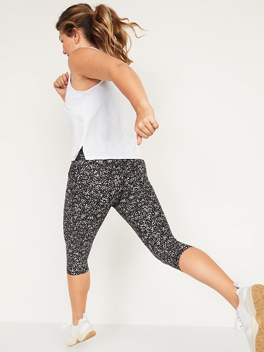 Image number 2 showing, High-Waisted PowerSoft Side-Pocket Crop Leggings -- 16.5-inch inseam