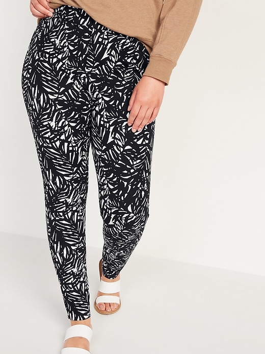 Image number 1 showing, High-Waisted Camo Pixie Skinny Pants for Women