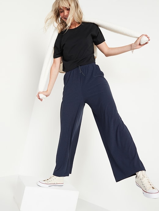 Image number 2 showing, High-Waisted Breathe ON Crop Wide-Leg Pants