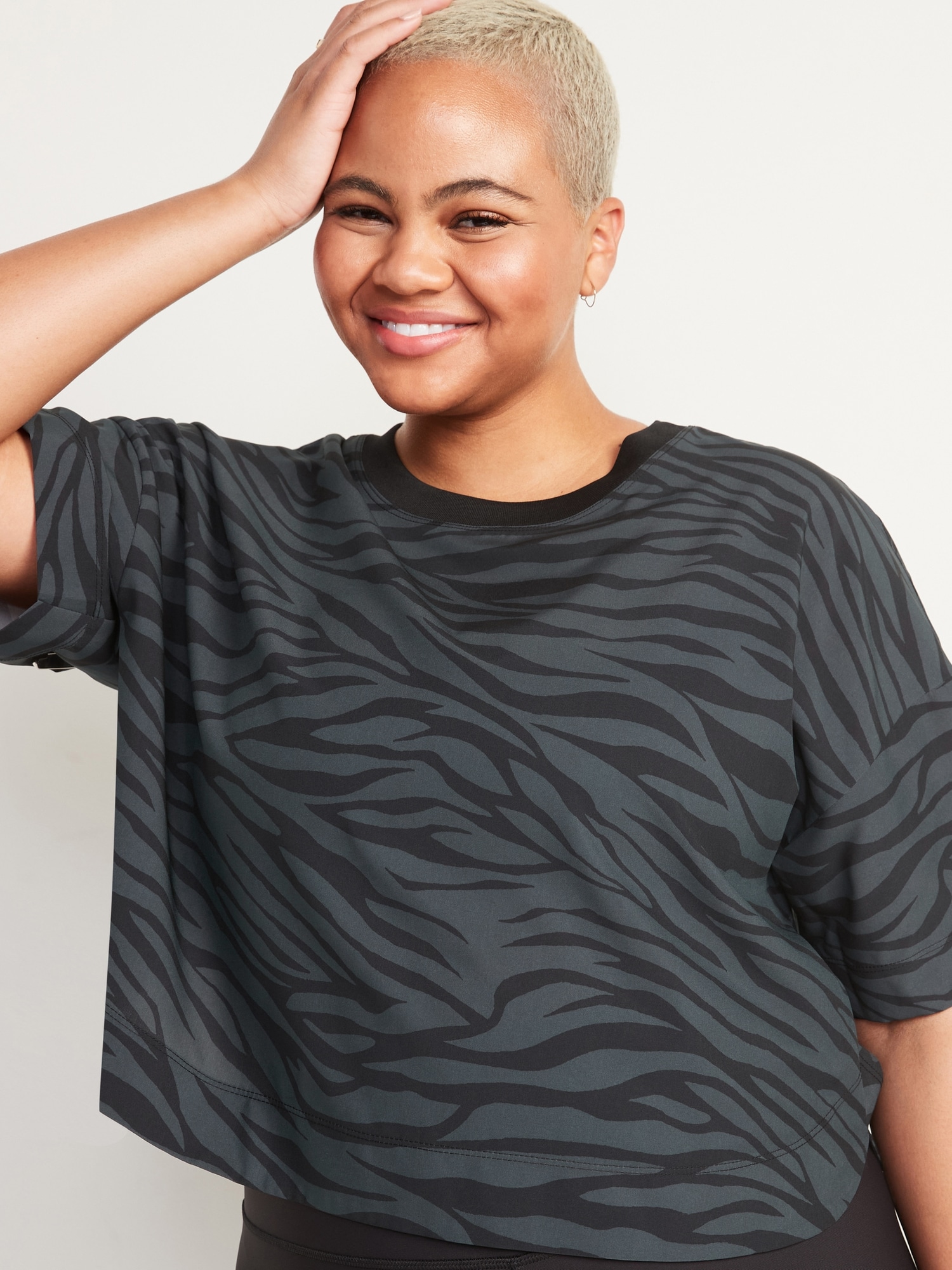 Loose Short-Sleeve StretchTech Performance Cropped Top for Women | Old Navy