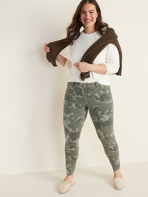 Image number 3 showing, Mid-Rise Floral-Camo Print Rockstar Super Skinny Jeans for Women