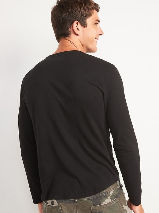 Soft-Washed Long-Sleeve Curved Hem T-Shirt for Men