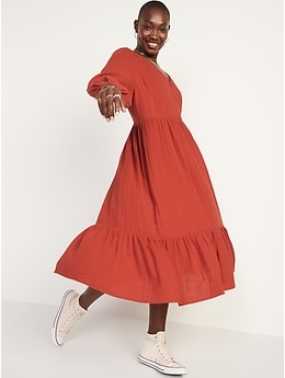 Tiered midi 2024 dress with sleeves