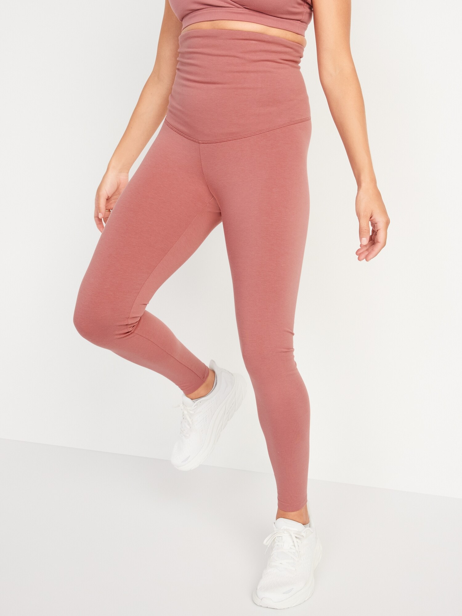 Old Navy Maternity PowerChill Post-Partum Leggings, 31 Old Navy Maternity  Pieces That'll Give You — and Your Bump — the Coziest Winter Ever