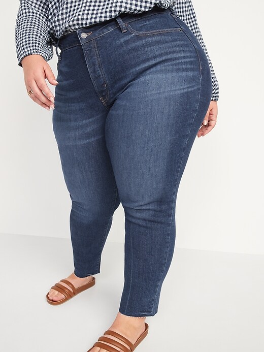 Image number 7 showing, Curvy High-Waisted Button-Fly O.G. Straight Cut-Off Jeans for Women