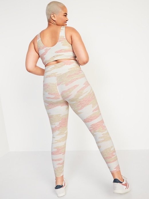 Image number 2 showing, Extra High-Waisted PowerChill Hidden-Pocket 7/8 Leggings