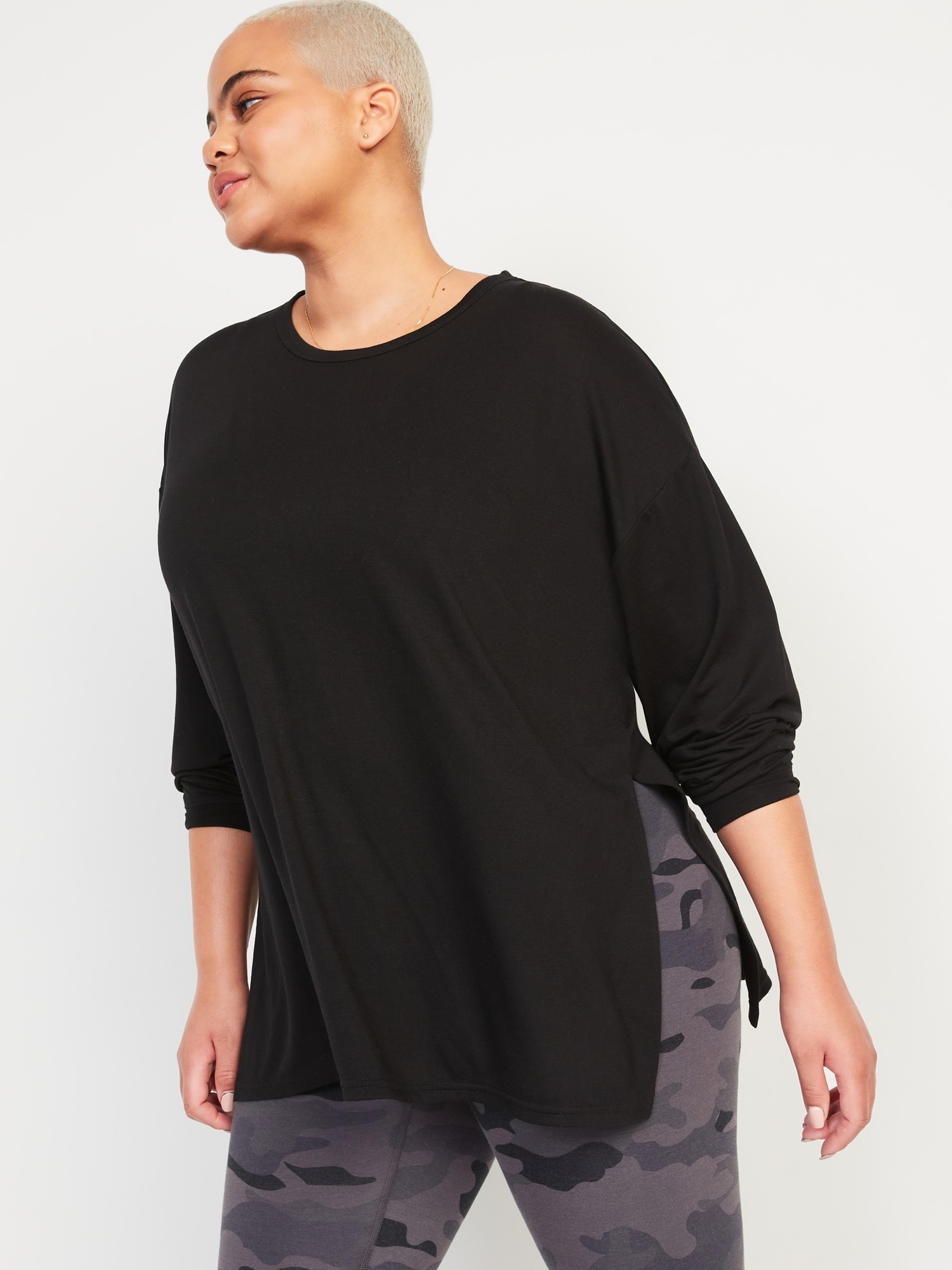 Long-Sleeve UltraLite All-Day Performance Tunic T-Shirt | Old Navy