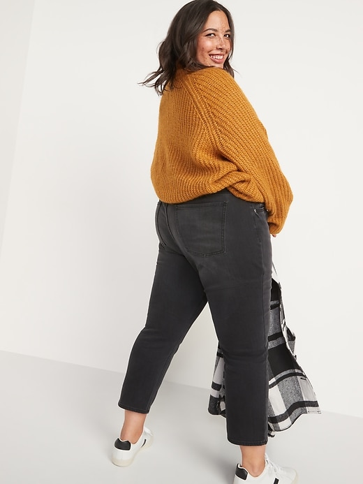 Image number 8 showing, Mid-Rise Built-In Warm Black-Wash Boyfriend Jeans