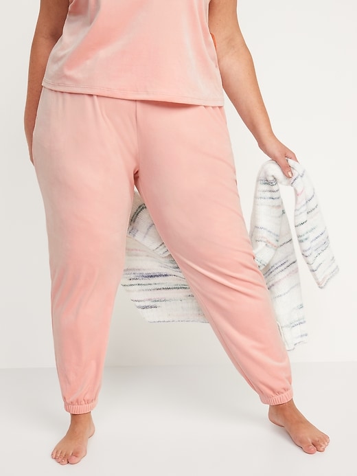 Image number 7 showing, High-Waisted Luxe Velvet Jogger Sweatpants for Women