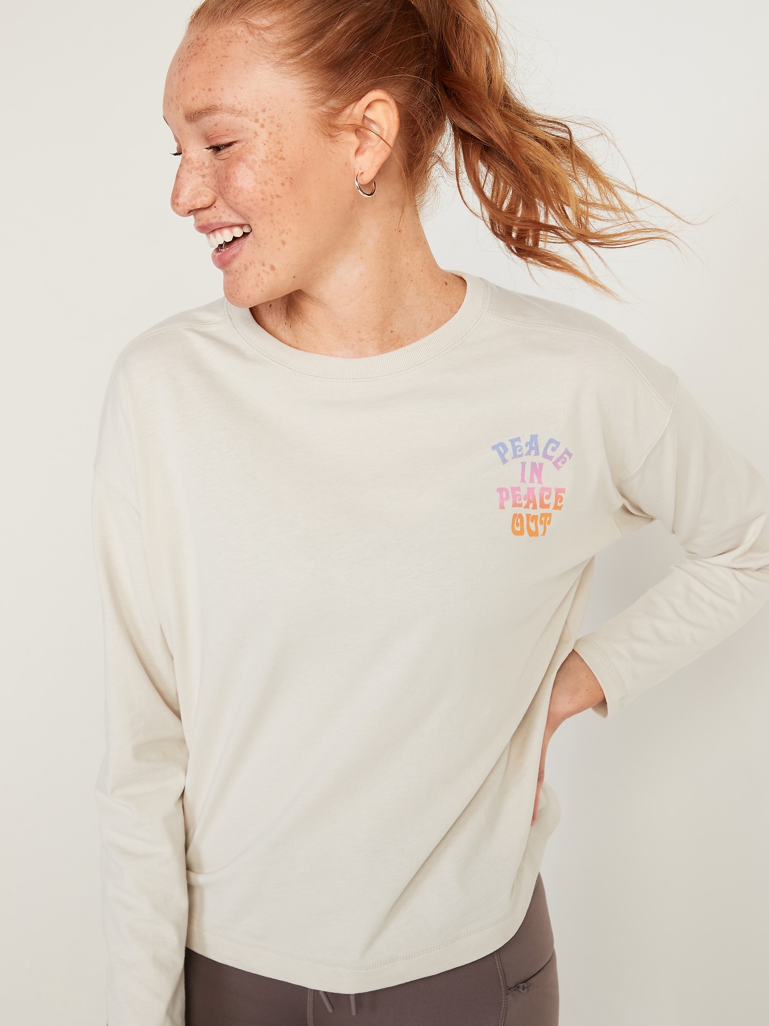 Loose Vintage Long-Sleeve Graphic Easy T-Shirt for Women | Old Navy