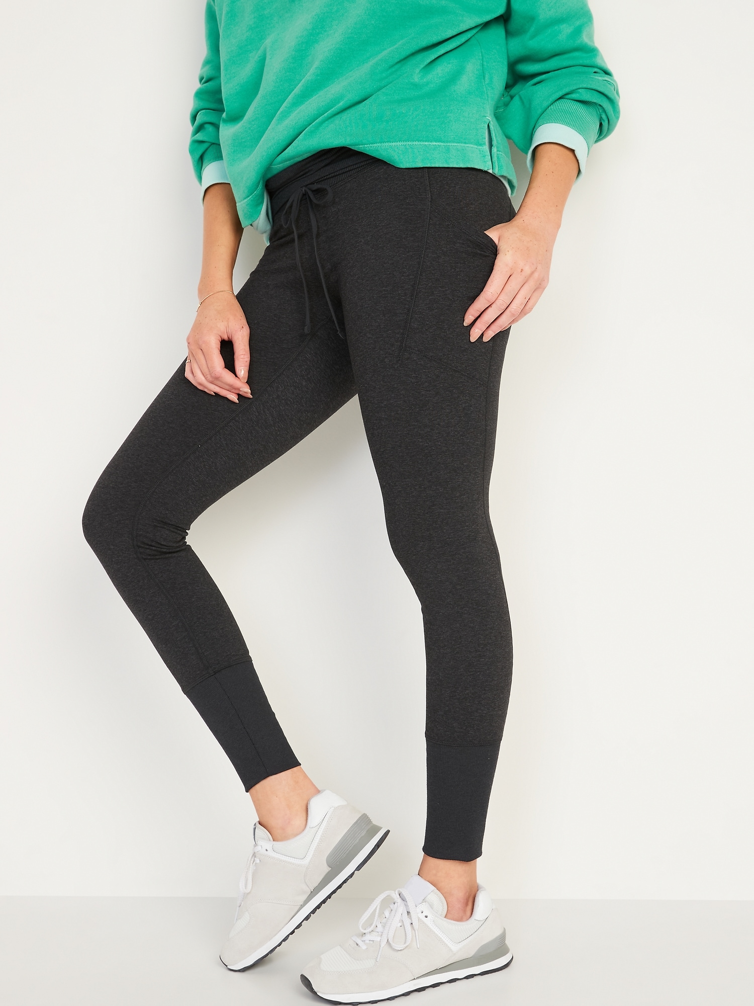 Old Navy - High-Waisted CozeCore Hybrid Zip-Pocket Leggings for