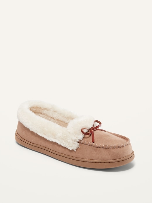 Old Navy Faux-Suede Sherpa-Lined Moccasin Slippers For Women. 1