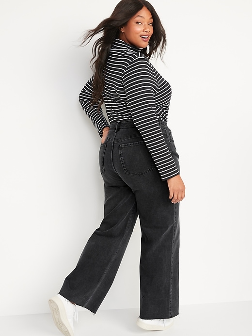 Image number 8 showing, Extra High-Waisted Black-Wash Cut-Off Wide-Leg Jeans