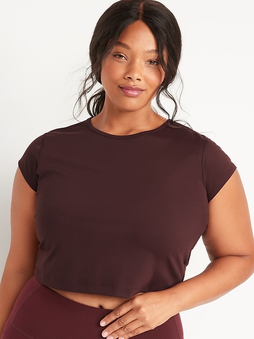 Image number 7 showing, PowerSoft Cropped Short-Sleeve Top