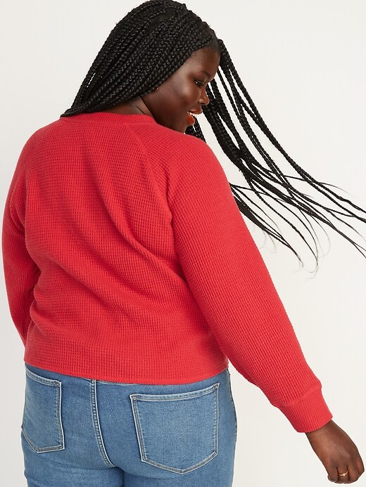 Image number 7 showing, Loose Cropped Cozy Long-Sleeve Henley T-Shirt