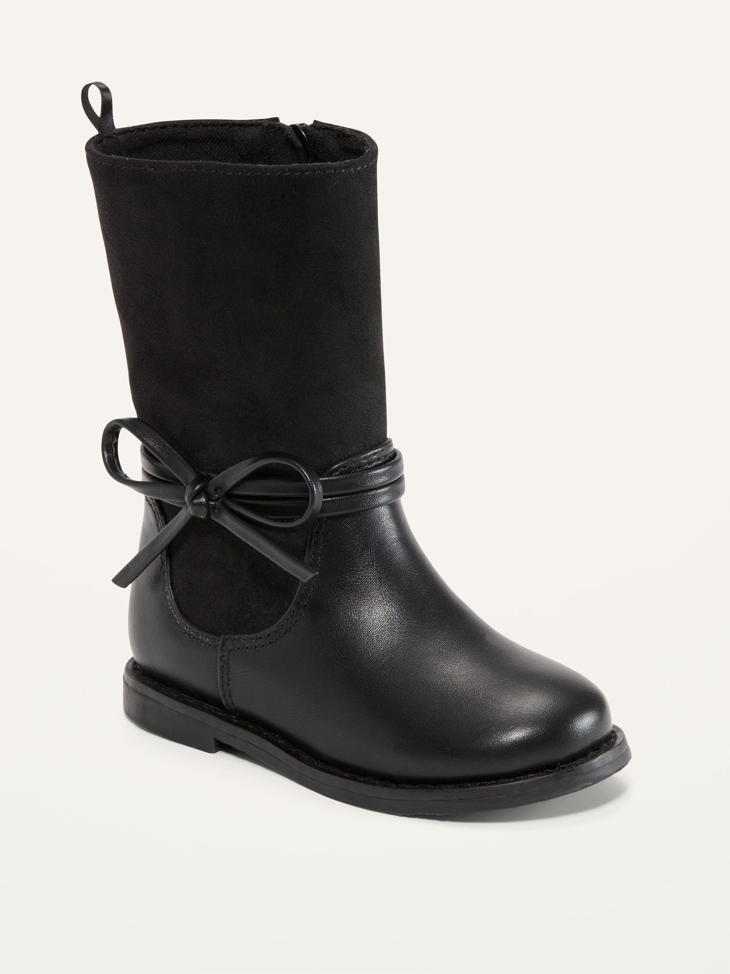 Bow clearance tie boots