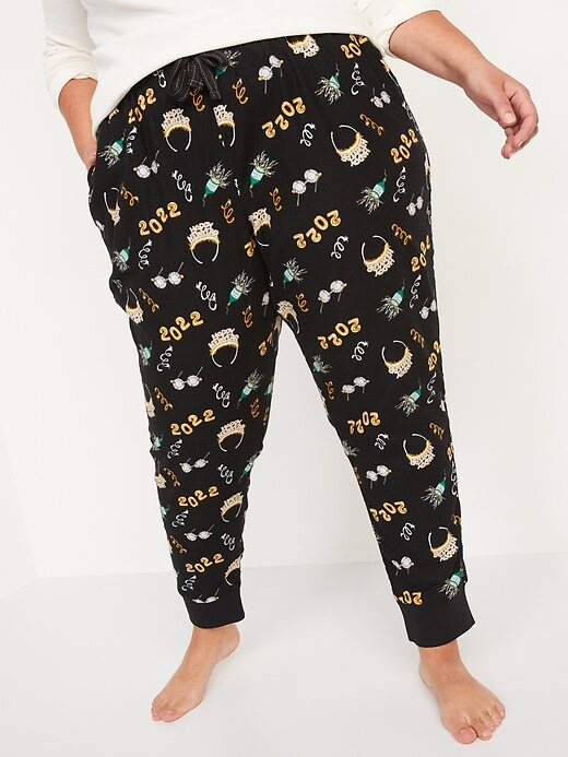 Image number 7 showing, Matching Printed Flannel Jogger Pajama Pants for Women