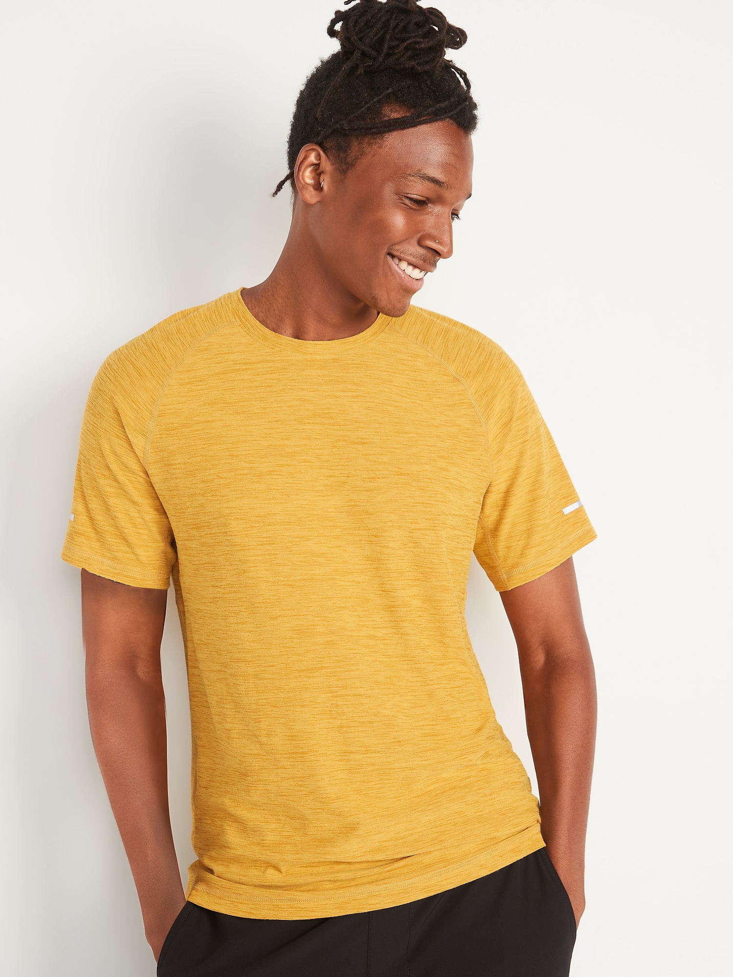 old navy yellow t shirt