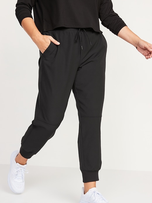 Old Navy - High-Waisted StretchTech Water-Repellent Cropped Jogger ...