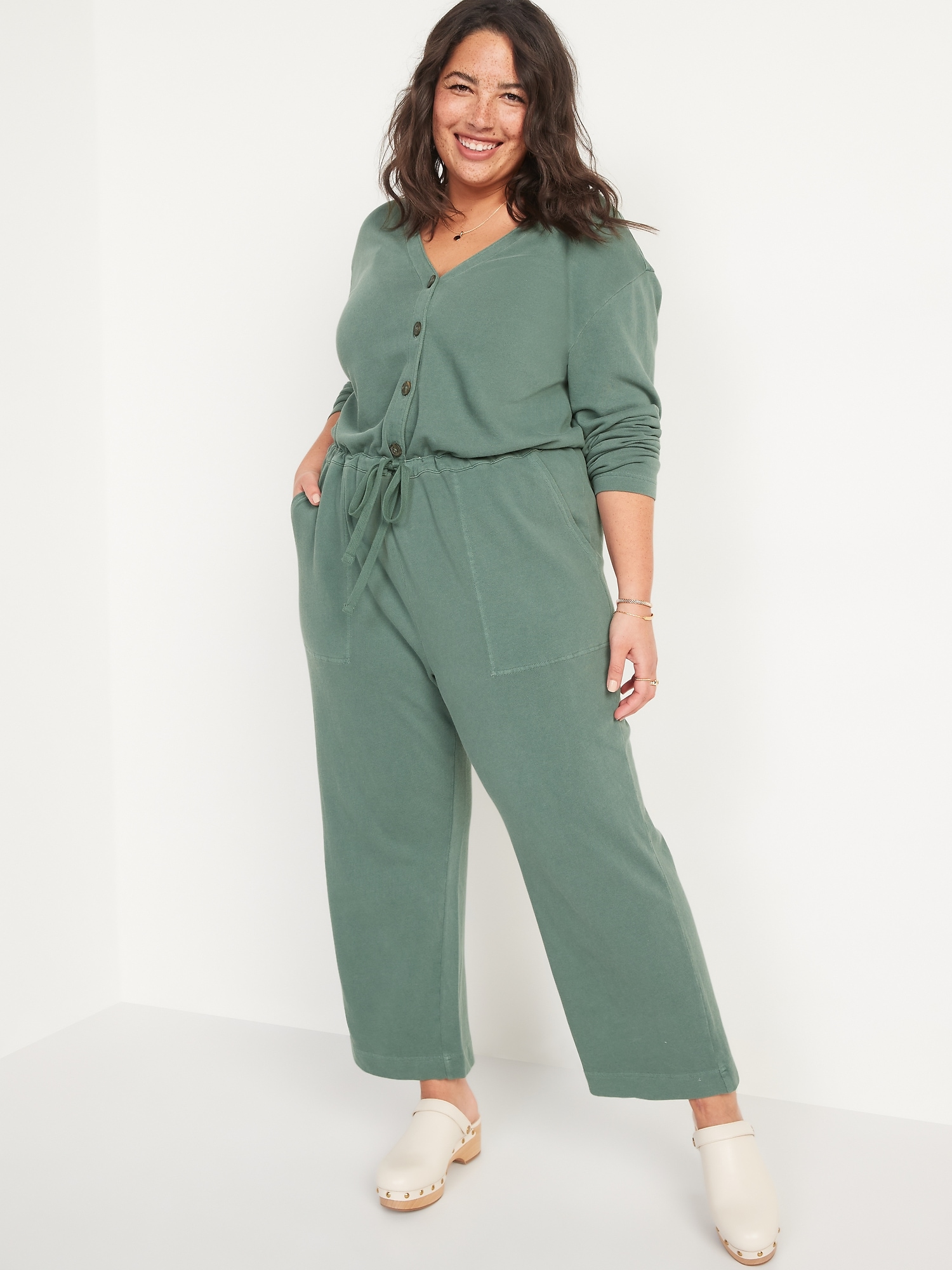 Long-Sleeve Cropped French-Terry Utility Jumpsuit for Women | Old Navy