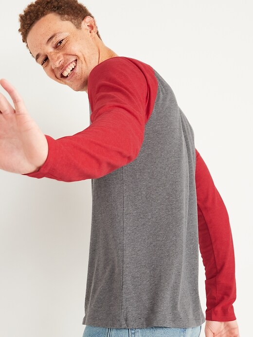 Image number 2 showing, Color-Blocked Raglan Long-Sleeve T-Shirt