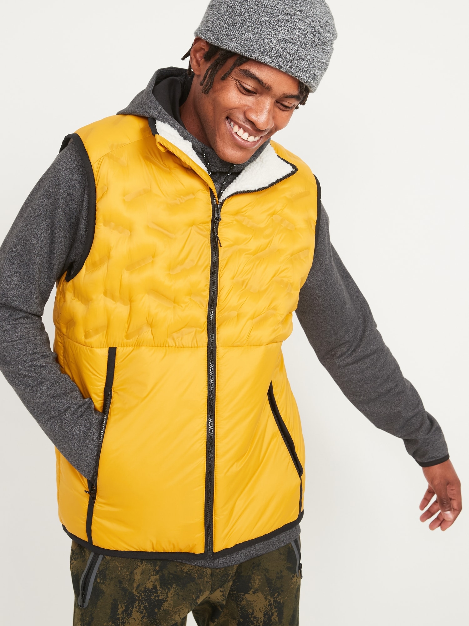 Water-Resistant Sherpa-Lined Puffer Vest For Men | Old Navy