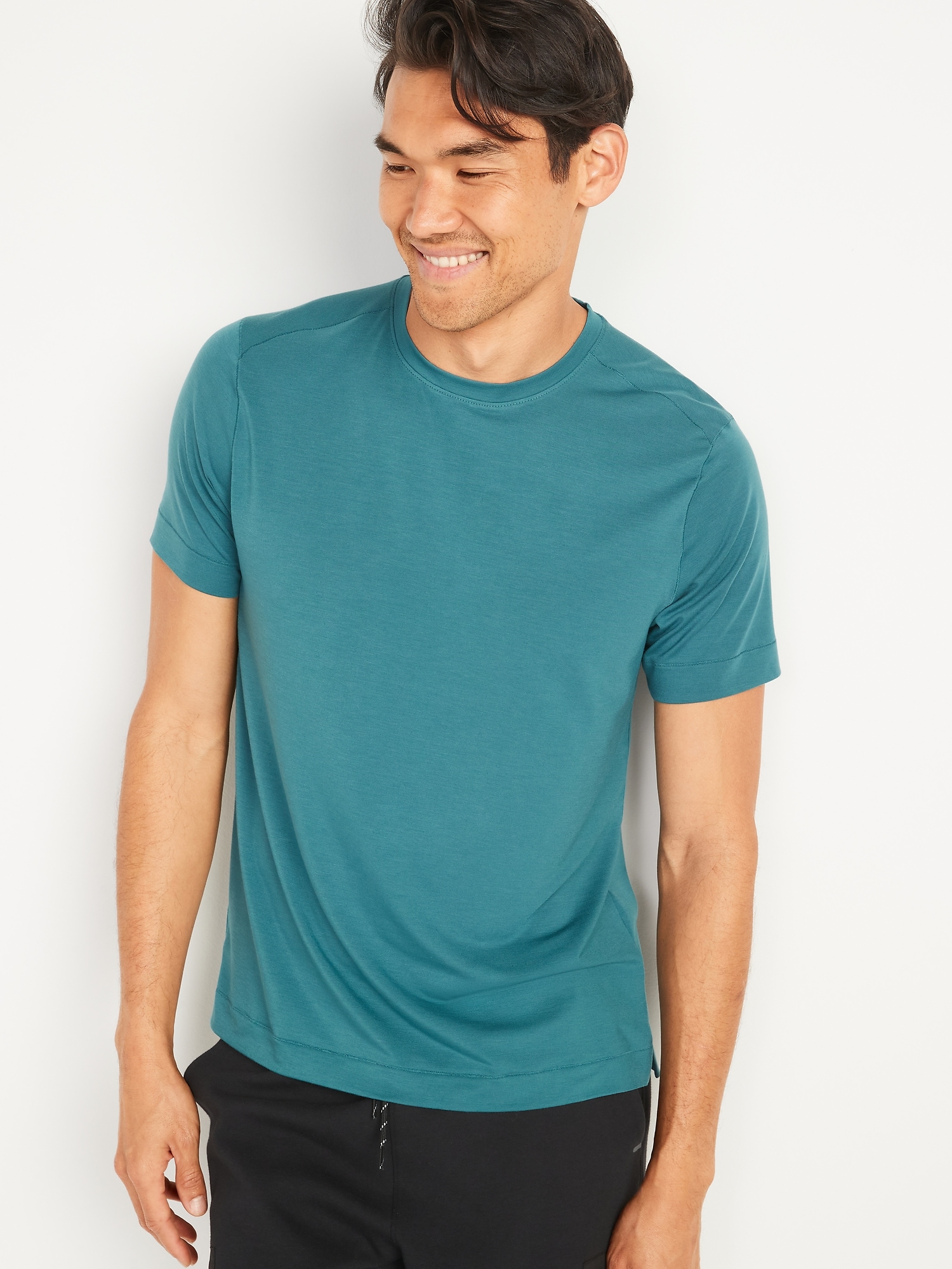 Old Navy Men's Beyond 4-Way Stretch Henley T-Shirt - - Size XS