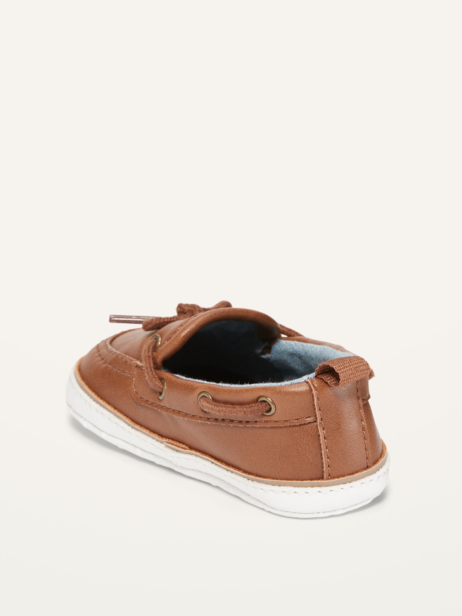 gap boat shoes