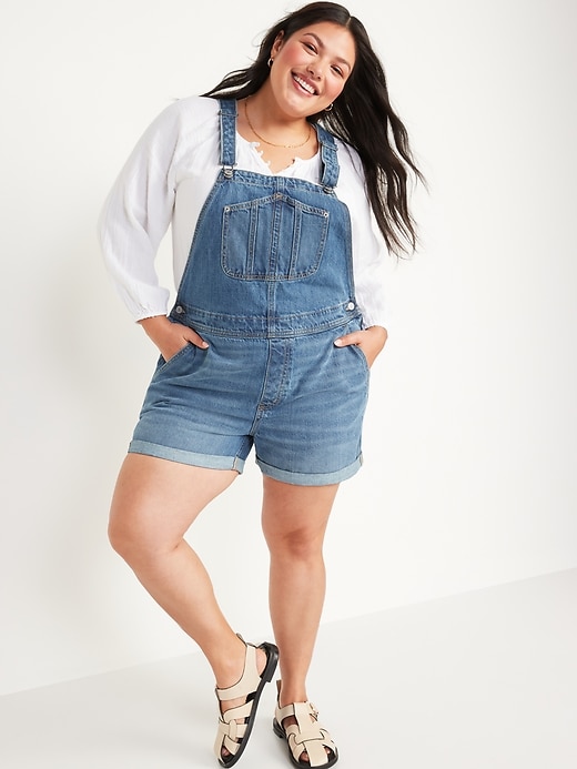 Image number 7 showing, Slouchy Straight Workwear Medium-Wash Non-Stretch Jean Short Overalls for Women -- 3.5-inch inseam