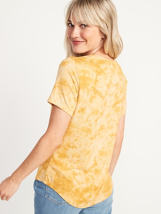 Image number 6 showing, Luxe Tie-Dye Short-Sleeve V-Neck T-Shirt