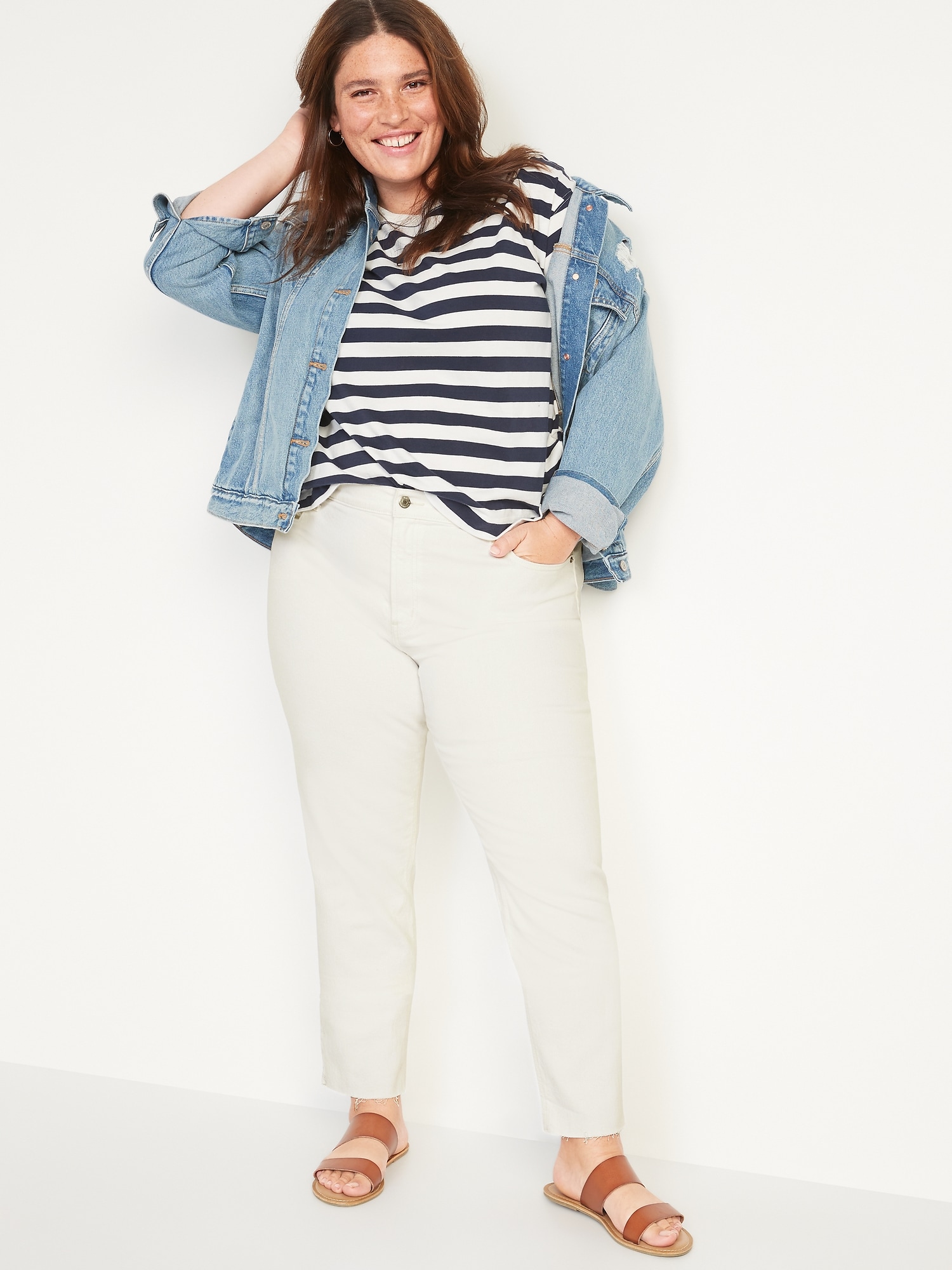 Mid-Rise Boyfriend Straight Cut-Off White Jeans for Women | Old Navy