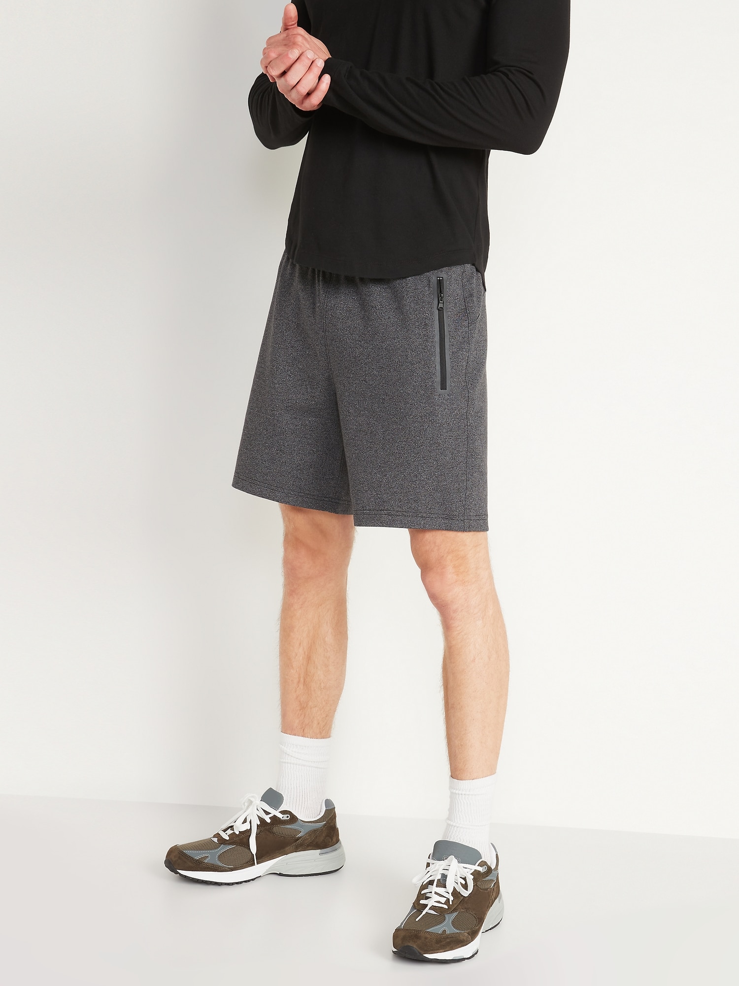 Old Navy Dynamic Fleece Sweat Shorts for Men --7-inch inseam gray. 1