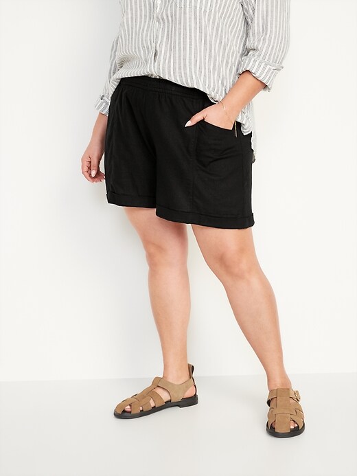 Image number 7 showing, High-Waisted Linen-Blend Shorts -- 3.5-inch inseam