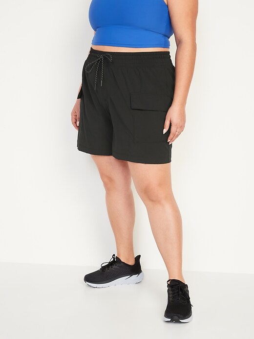 Image number 7 showing, High-Waisted StretchTech Cargo Shorts for Women -- 5-inch inseam