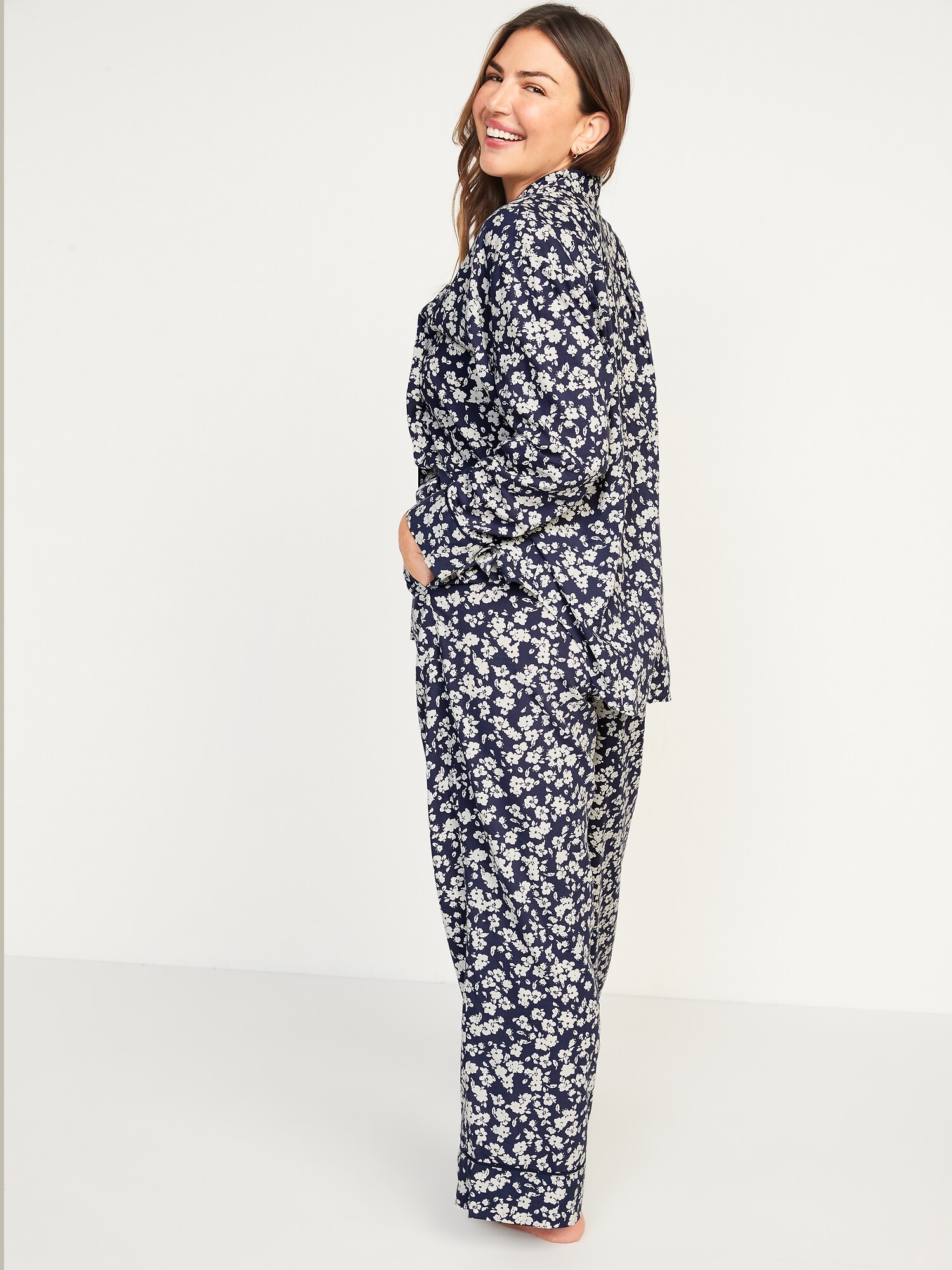 matching-printed-pajama-set-for-women-old-navy