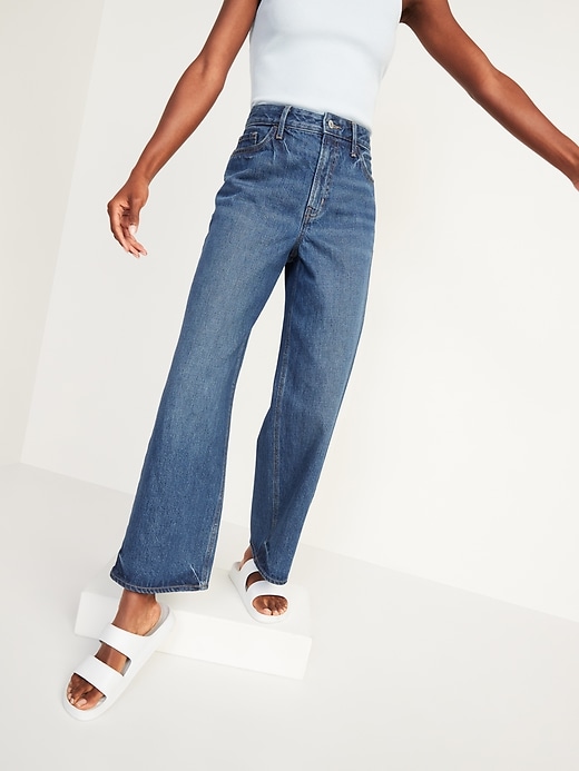 Image number 1 showing, Extra High-Waisted Medium-Wash Cropped Wide-Leg Jeans for Women