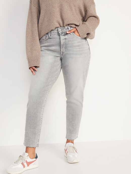 Image number 5 showing, Curvy High-Waisted Button-Fly O.G. Straight Cut-Off Jeans for Women