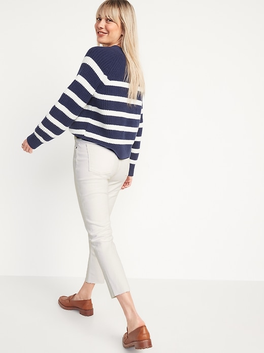 Image number 2 showing, Mid-Rise Boyfriend Straight Cut-Off White Jeans for Women