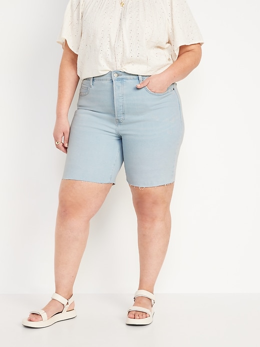 Image number 6 showing, Extra High-Waisted Button-Fly Sky-Hi Straight Cut-Off Jean Shorts -- 7-inch inseam