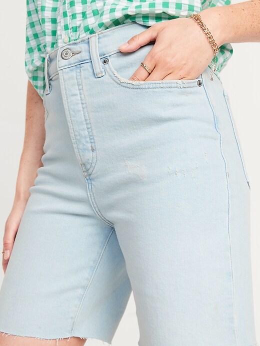 Image number 3 showing, Extra High-Waisted Button-Fly Sky-Hi Straight Cut-Off Jean Shorts -- 7-inch inseam