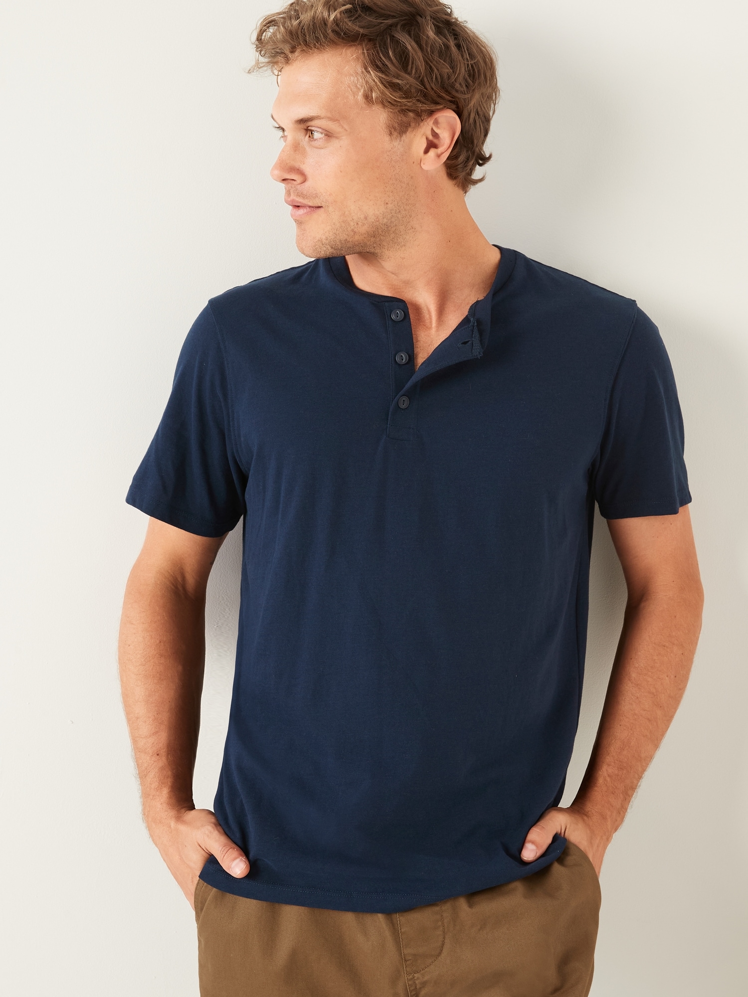 Old Navy Men's Beyond 4-Way Stretch Henley T-Shirt - - Size S