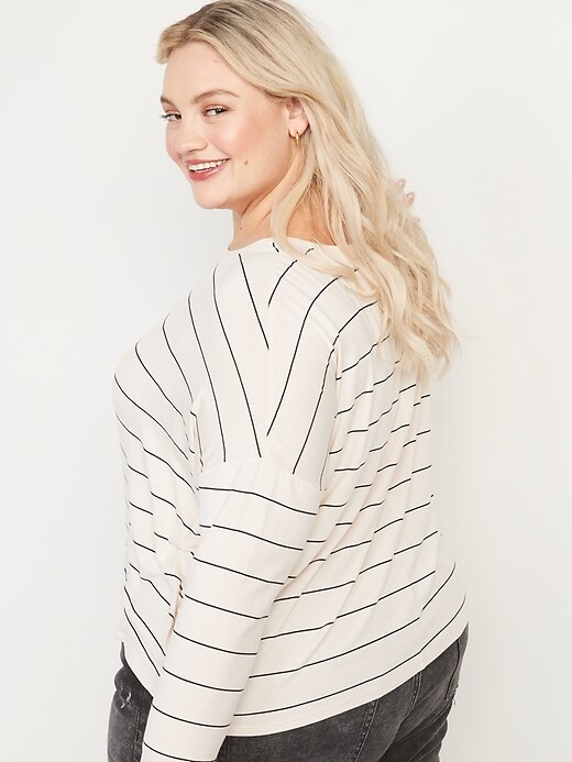 Image number 8 showing, Oversized Luxe Striped Long-Sleeve T-Shirt