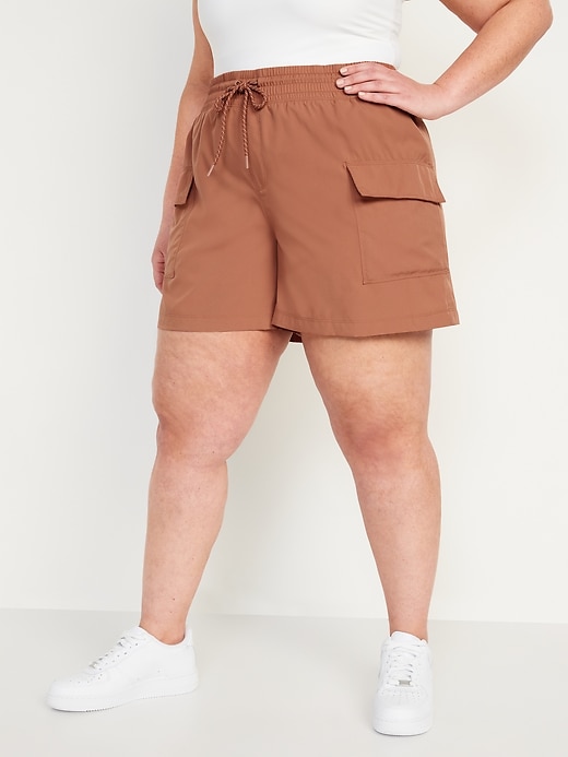 Image number 7 showing, High-Waisted StretchTech Cargo Shorts -- 5-inch inseam