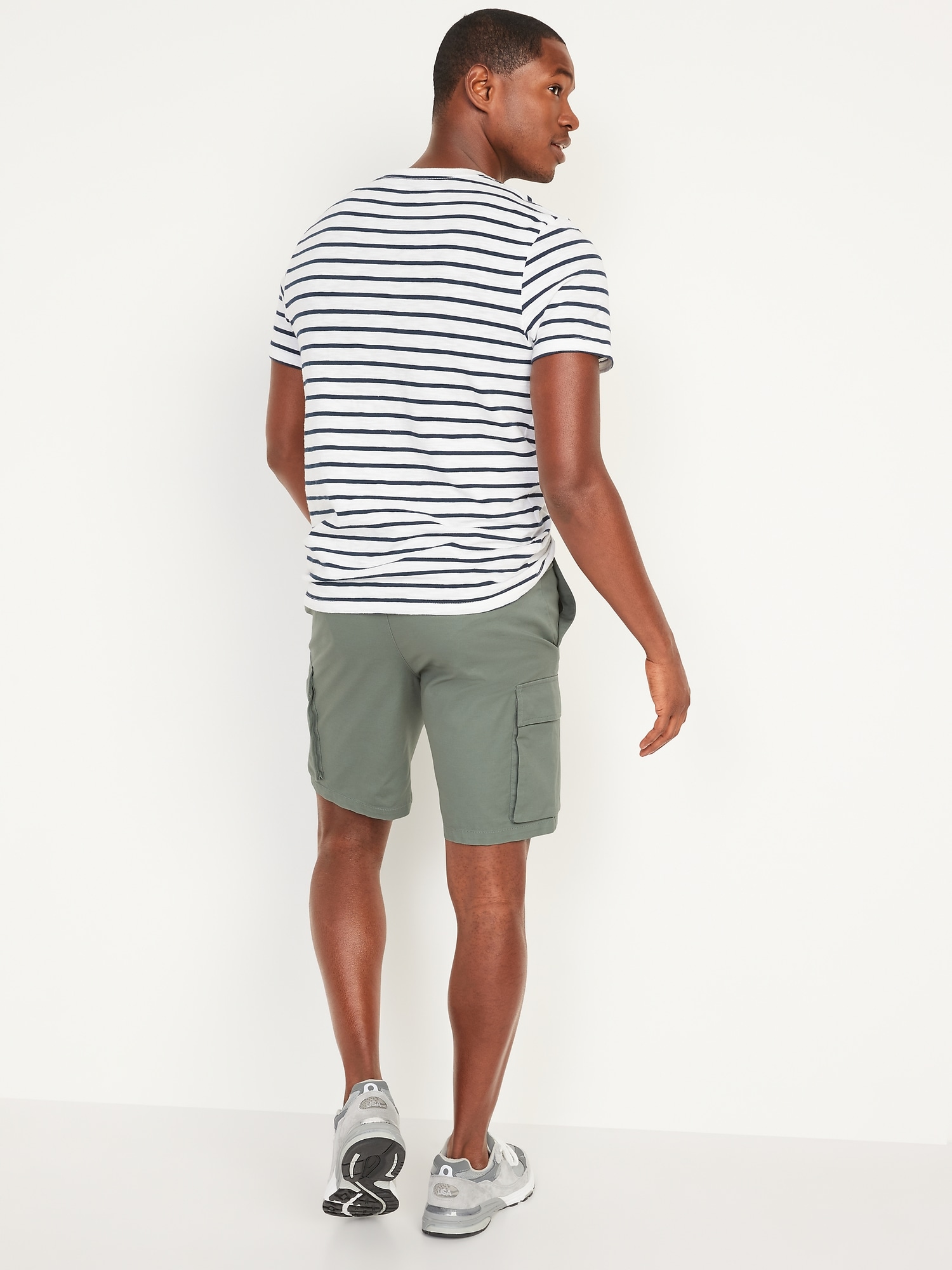 Slim Ultimate Tech Cargo Shorts for Men -- 9-inch inseam | Old Navy