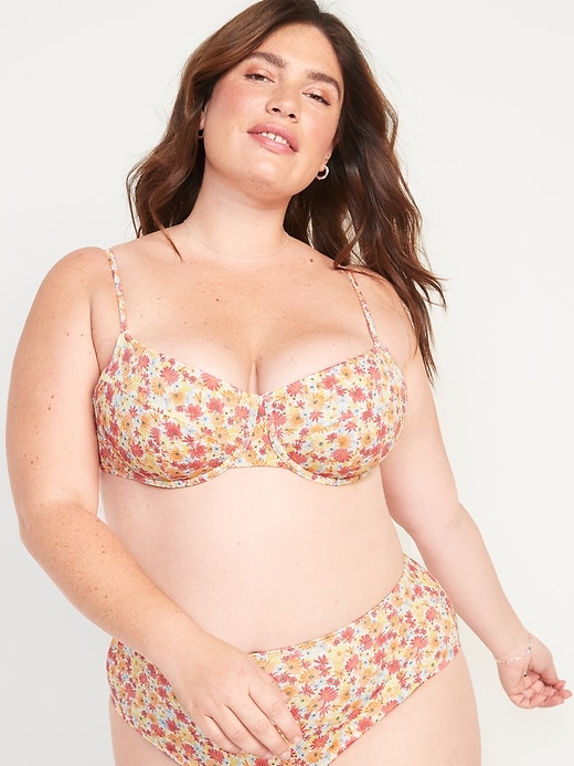 Old Navy Textured Underwire Plus-Size Bralette Swim Top, Curvy Girls,  We've Found the Cutest Swimsuits at Old Navy — From Triangle Tops to  Tankinis