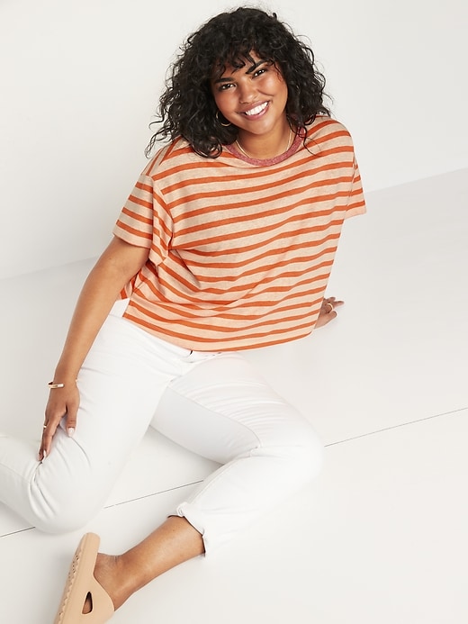 Image number 3 showing, Short-Sleeve Oversized Cropped Striped Linen-Blend T-Shirt