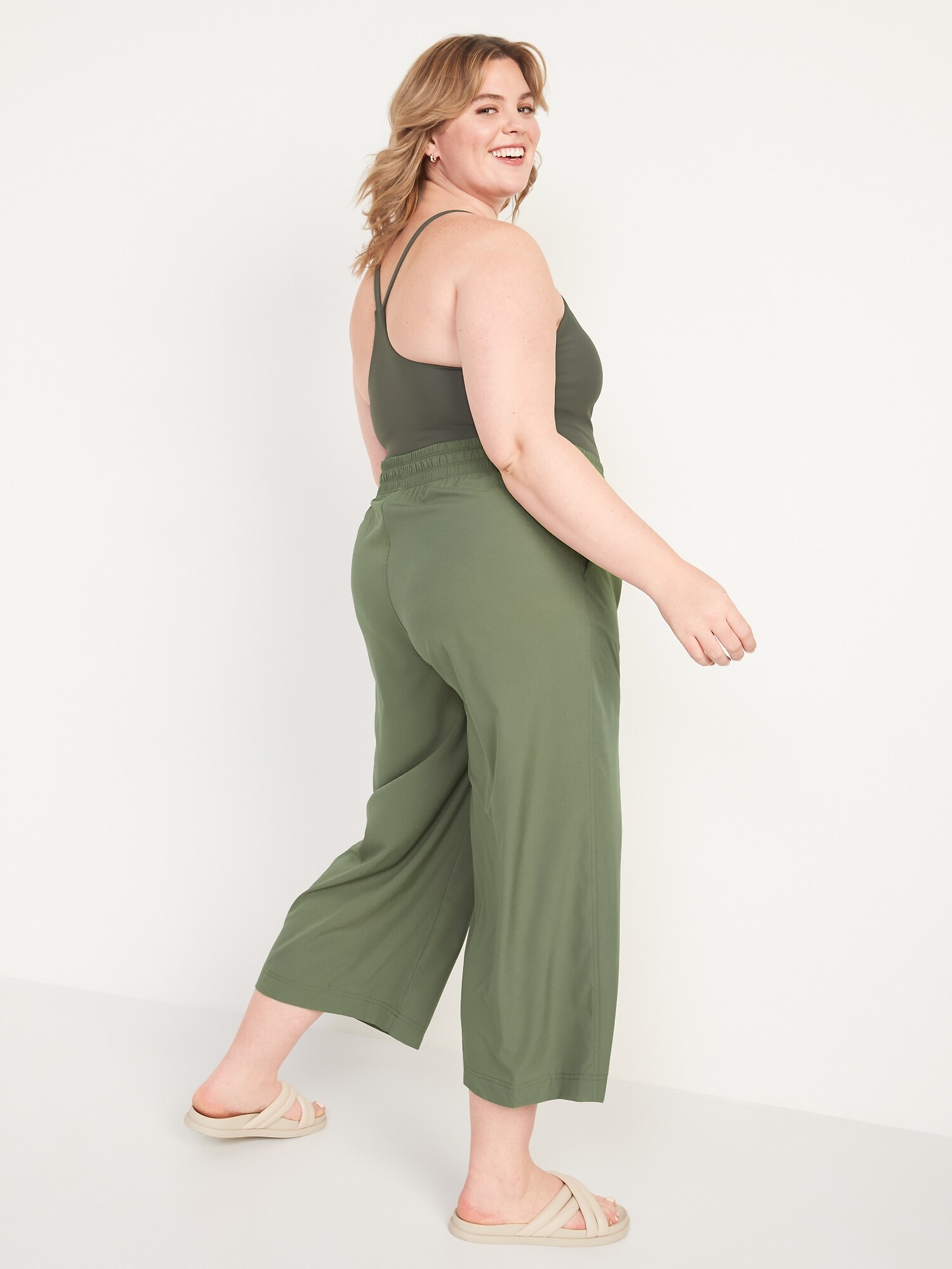 Extra High-Waisted StretchTech Cropped Wide-Leg Pants